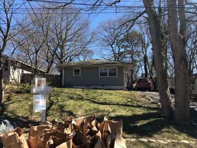 50 Dover Ave, Mastic, NY, 11950