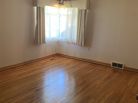 3rd image of 308 County Road 31