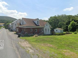 79 Main St, Klingerstown, PA 17941