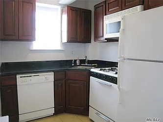 Sold by Winzone Realty Inc