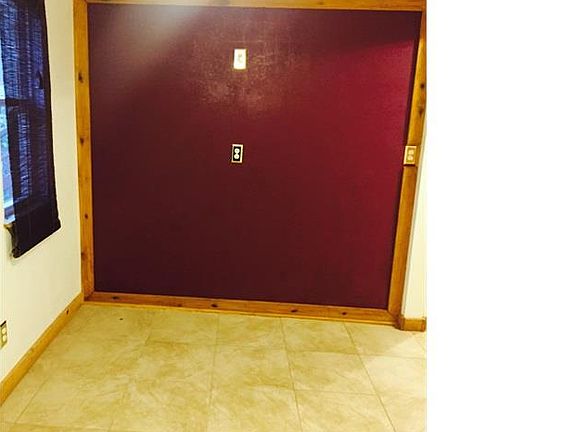 4th image of 906 32nd St