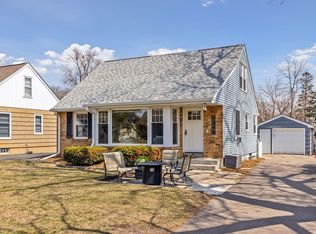 5821 York Ave S, Edina, MN 55410