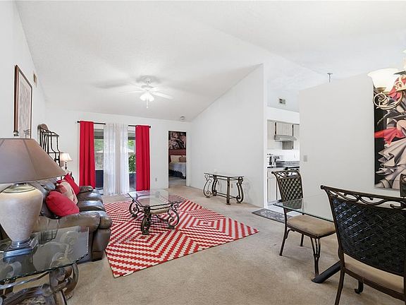 2nd image of 1723 Tarah Trace Dr