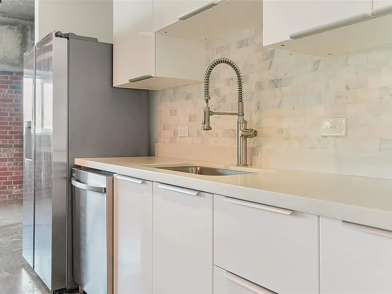 2000 Bagby St #2401 — Photo 27