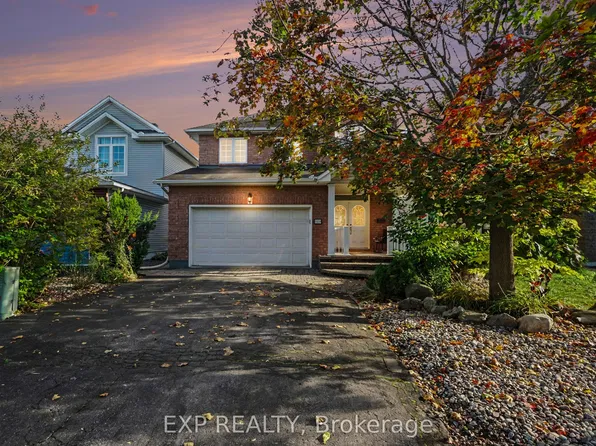 1118 Lichen Ave, Ottawa, ON K4A 4A5