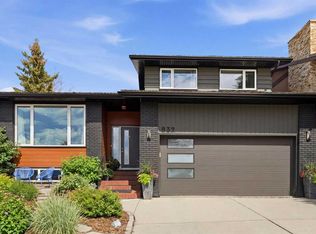 832 S Edgemont Rd NW, Calgary, AB T3A 2J2