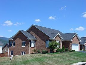 2nd image of 2002 River Ridge Ct