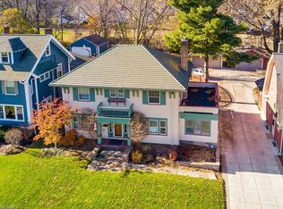1038 Wilbert Rd, Lakewood, OH 44107