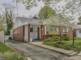 305 S Fenwick St, Arlington, VA 22204
