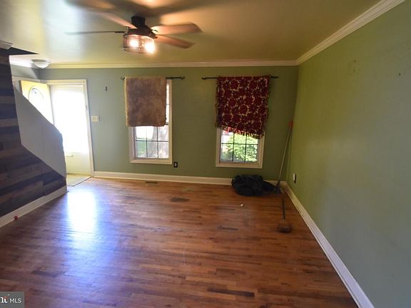 5th image of 107 Chestnut Dr