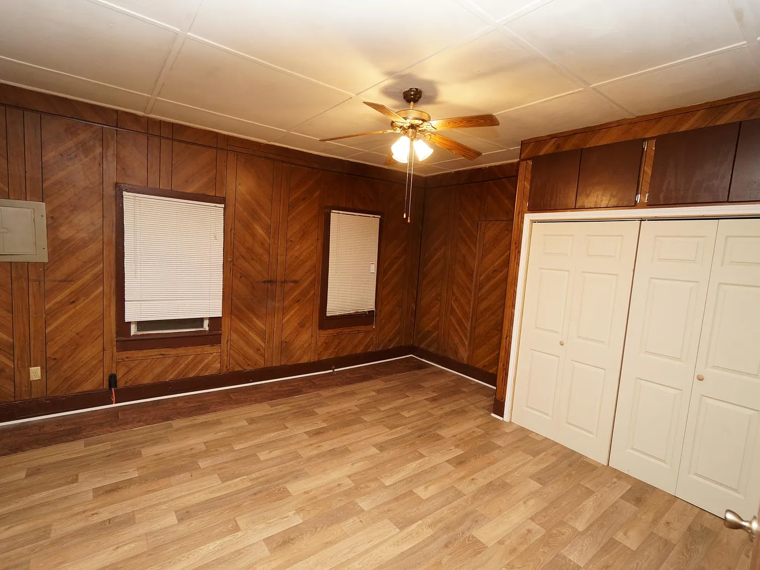 3 bed, 1133 sqft, $850 — Photo 2