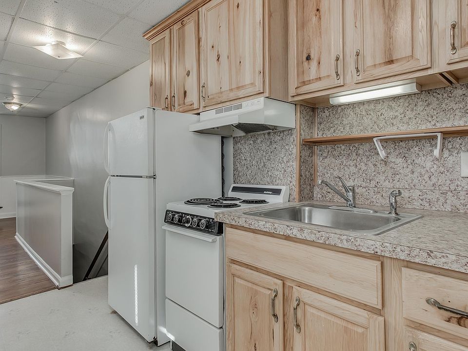 1st image of 204 Summit Ave #3