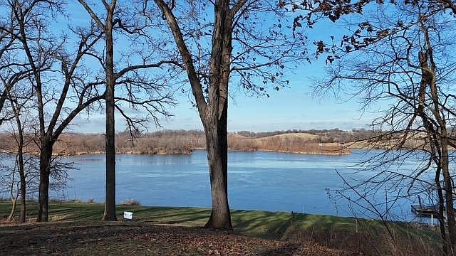1st image of 14585 W Bay Ct