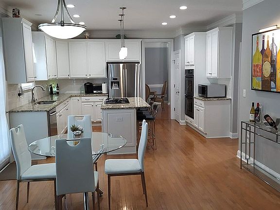 4th image of 104 Pauls Ln