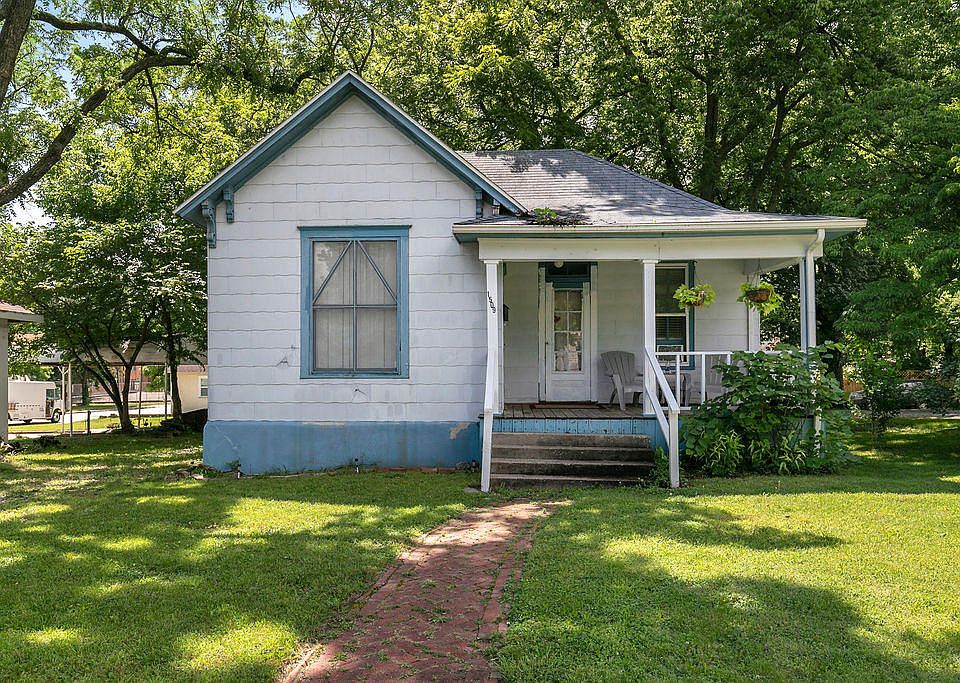 2nd image of 1509 N Grant Ave