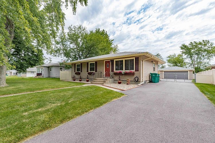 1st image of 6073 Grant Pl
