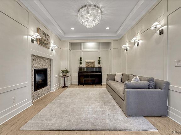 5th image of 15280 Delhi Avenue
