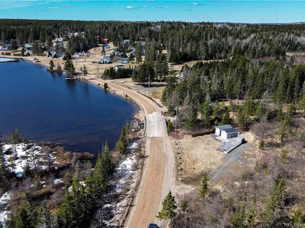 241 Mechanic Lake Rd, Cardwell, NB E4E 4J8