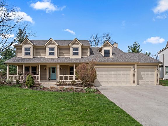 3rd image of 979 Zodiac Ave