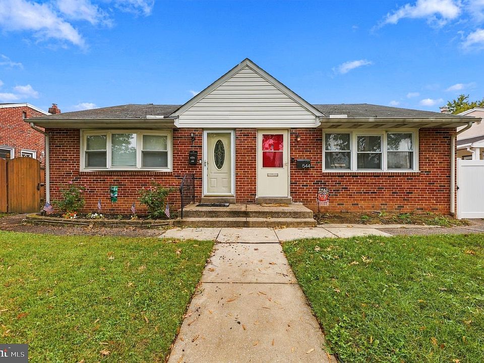 1st image of 544 Edgewood Ave