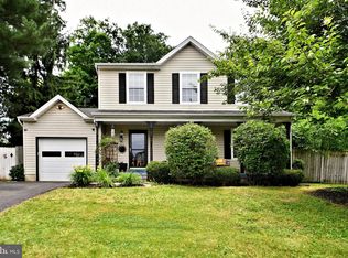 1 Spruce Rd, Chalfont, PA 18914