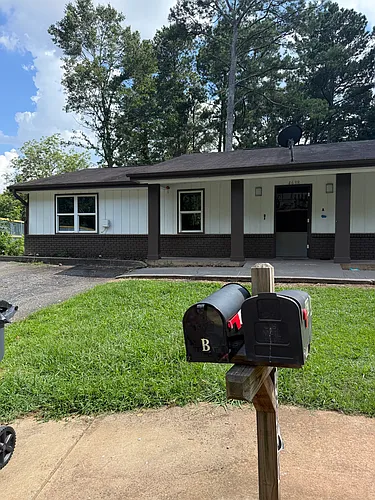 4638 Pine Tree Cir #B Photo 1