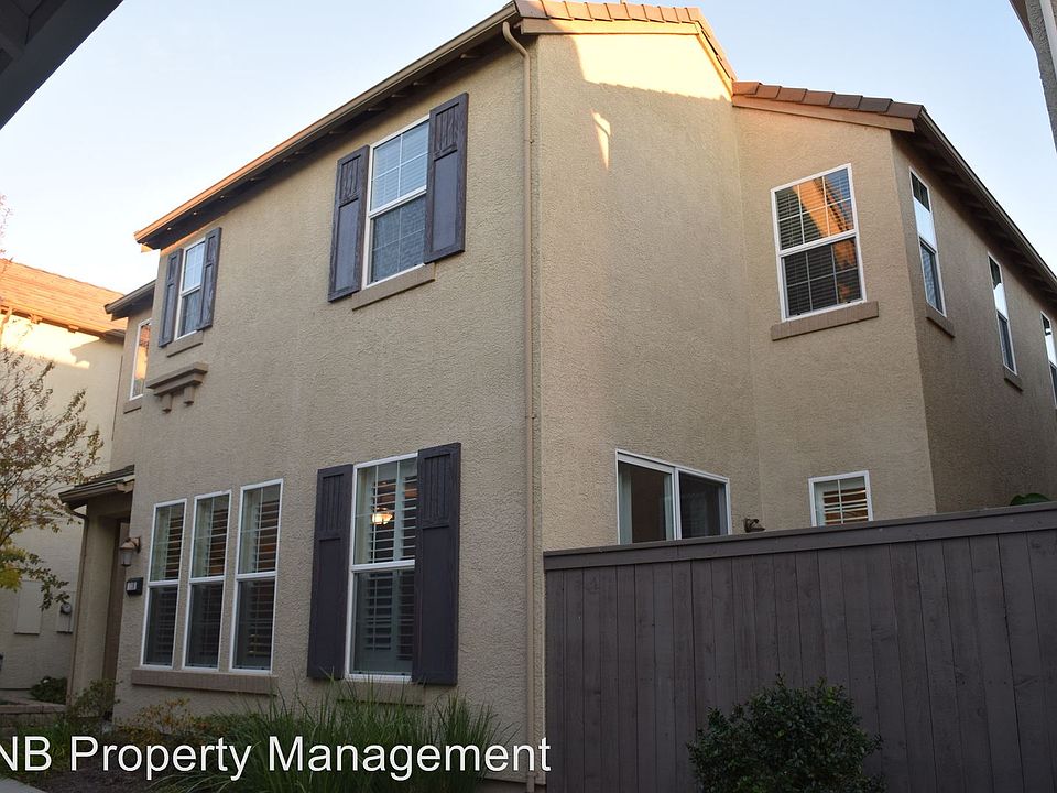 1st image of 118 Talmont Cir