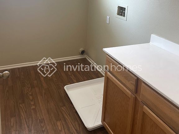 5th image of 15585 Greta Ln