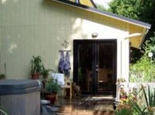 78 Thompson Point Rd, Port Angeles, WA 98363