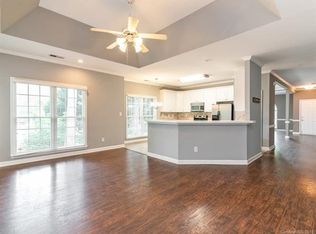 11553 Falling Leaves Dr, Charlotte, NC 28277