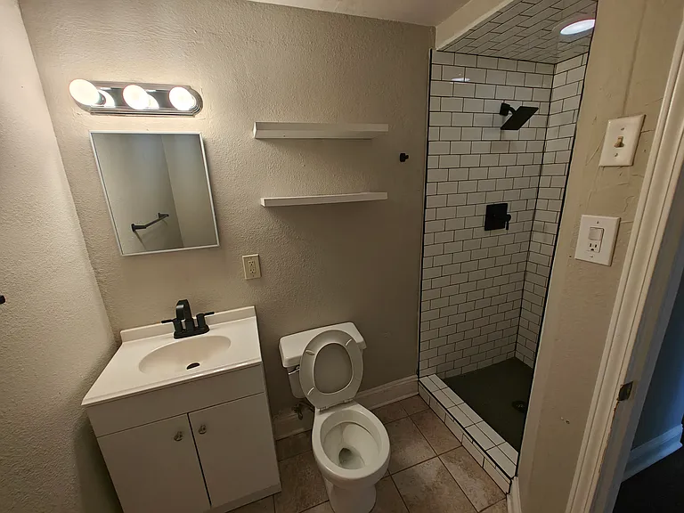 2534 Ivanhoe Dr — Photo 27