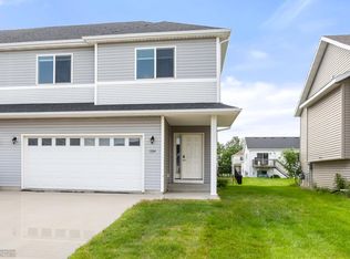 1334 12th St W, West Fargo, ND