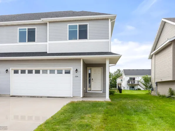 1334 12th St W, West Fargo, ND 58078