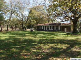 526 Old Sheffield Gap Rd, Attalla, AL 35954