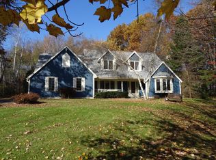 5342 Woodstone Dr, Slinger, WI 53086