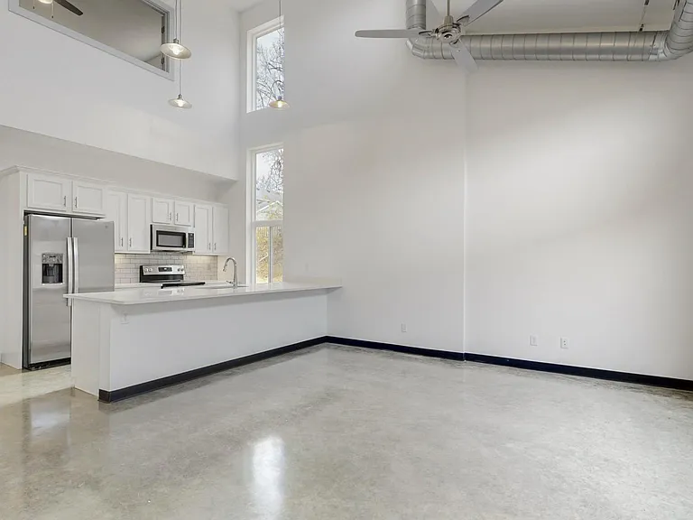 3823 Jett Ln — Photo 6