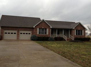 60 Rhett Blvd, Cadiz, KY 42211