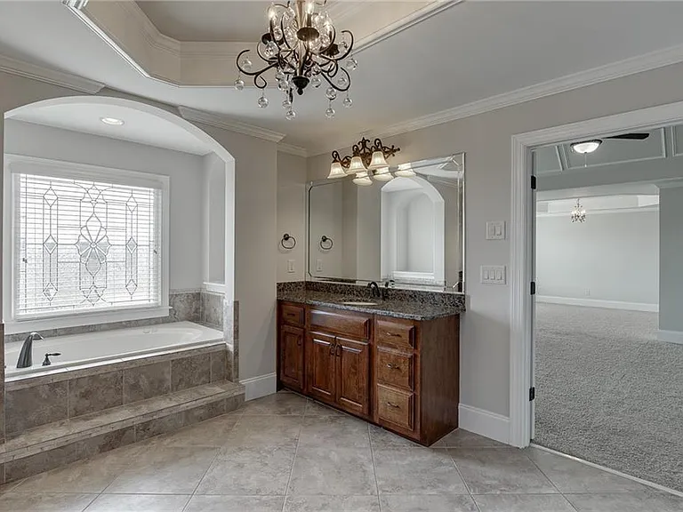 4612 Grandview Pkwy — Photo 50