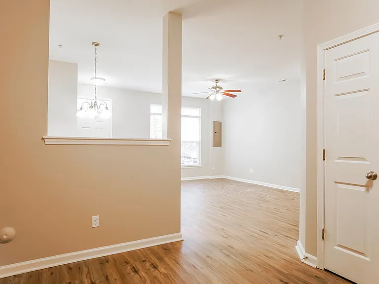 311 Gilman Ln #106 — Photo 9