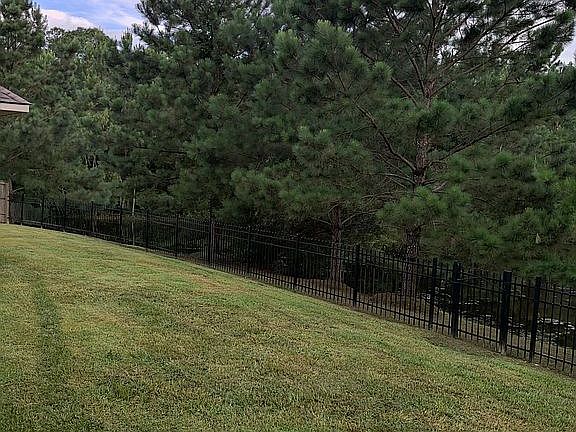 3rd image of 10576 Dodger Dr