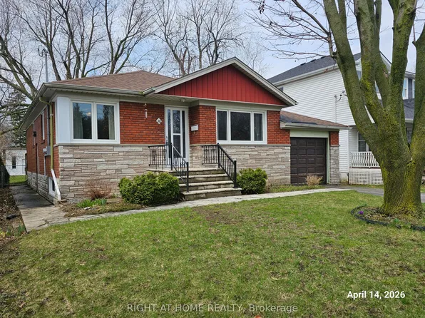 32 Muir Dr, Toronto, ON M1M 3B4