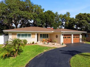 1727 Cypress Ave, Belleair, FL 33756