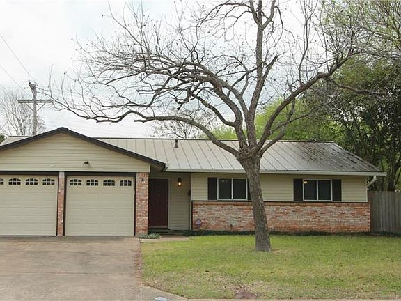3rd image of 8001 Logwood Dr