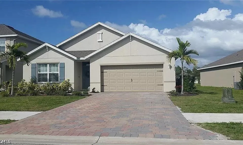 2625 Manzilla Ln