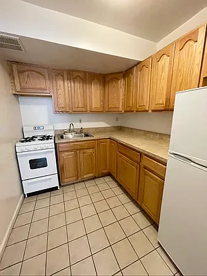 Rented by Oxford Property Group | media 4