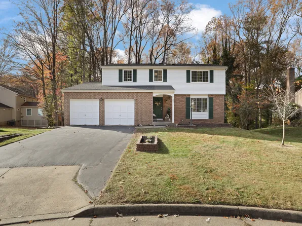 8463 Monarch Ct, Annandale, VA 22003