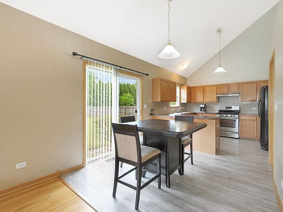 5th image of 2031 Dawn Ln