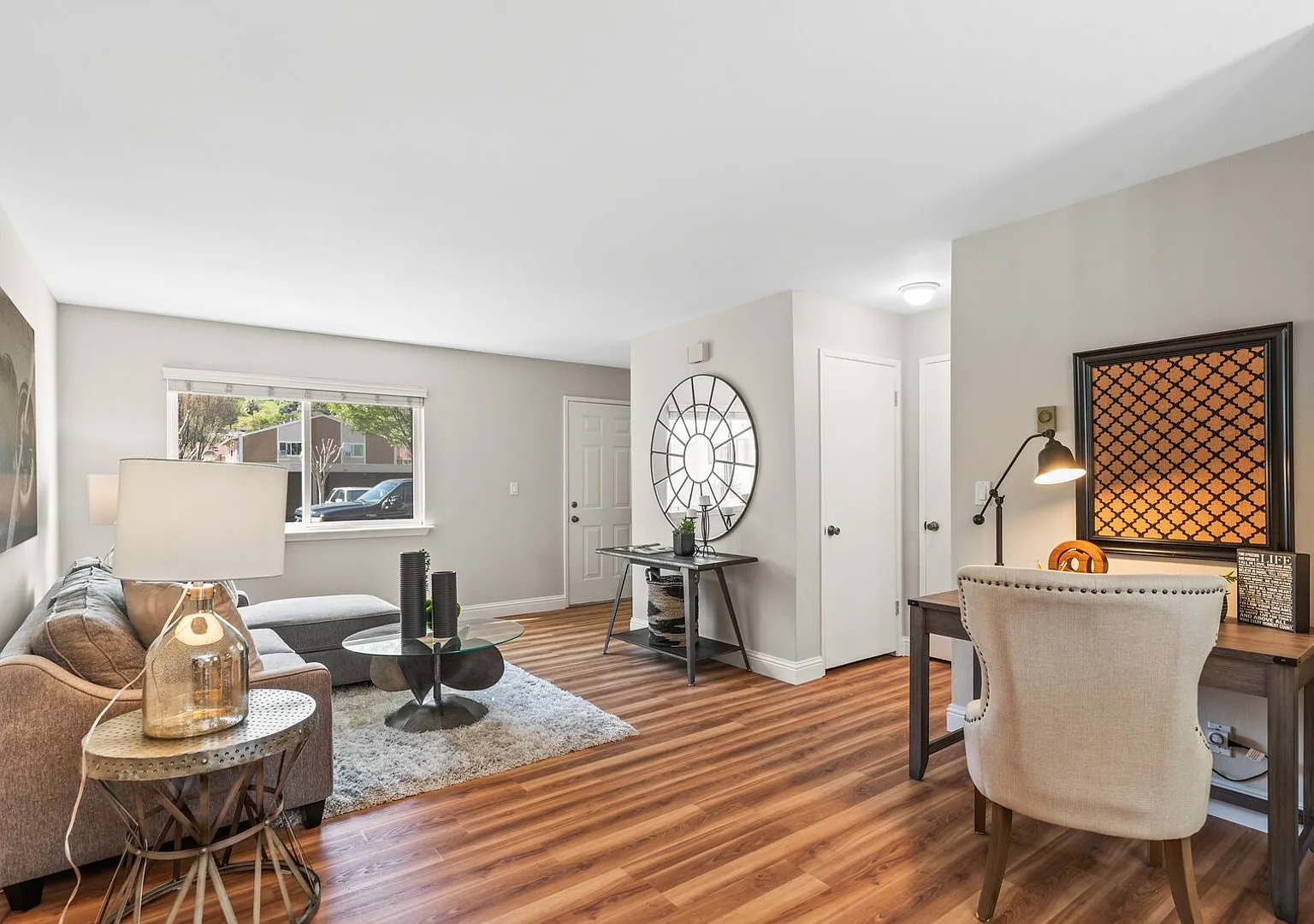 Townhome Style Apartments 2 or 3 Bedrooms all with 1.5 Bathrooms — Photo 3