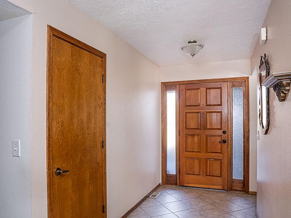 4th image of 3318 Northridge Dr