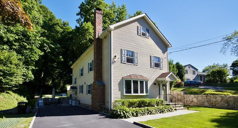 1st image of 689 Washington Avenue